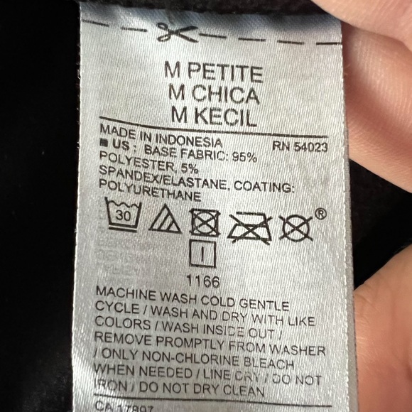 Old Navy High Waisted Stevie Faux Leather Pants - Black Pleather, Size M Petite - Picture 4 of 11